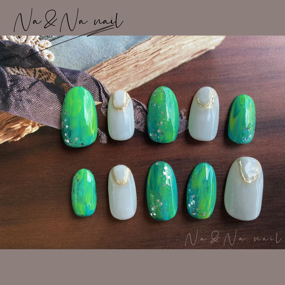シンプル　夏ネイル　グリーン　緑　水着　おしゃれ　海ネイル ネイルチップ 付け爪 ネイルアート 2枚目の画像