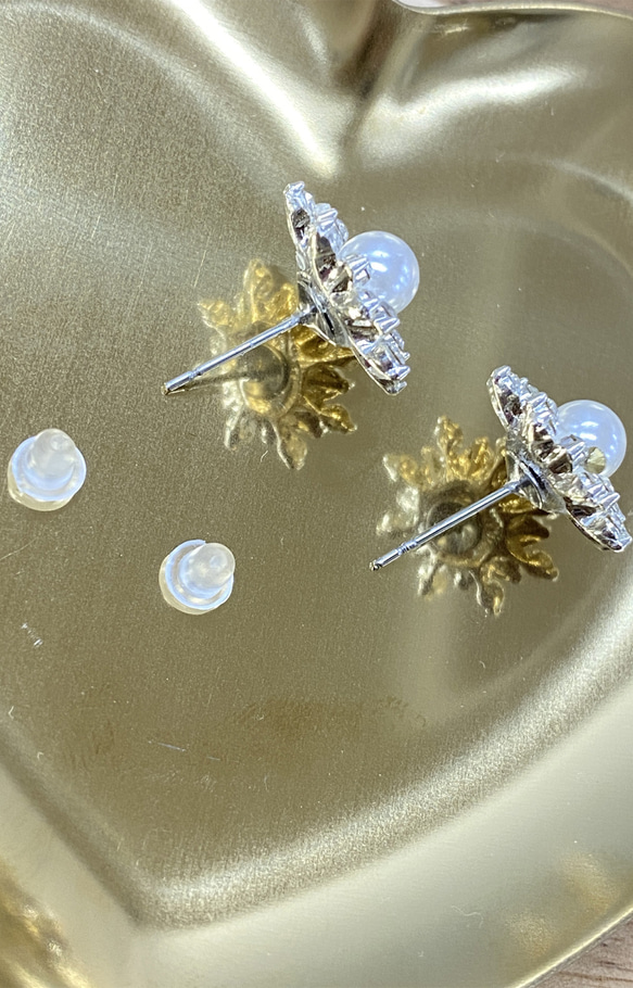 【handmade】pearl rhinestone flower pierce（silver） ホワイト 白 ストリー 4枚目の画像