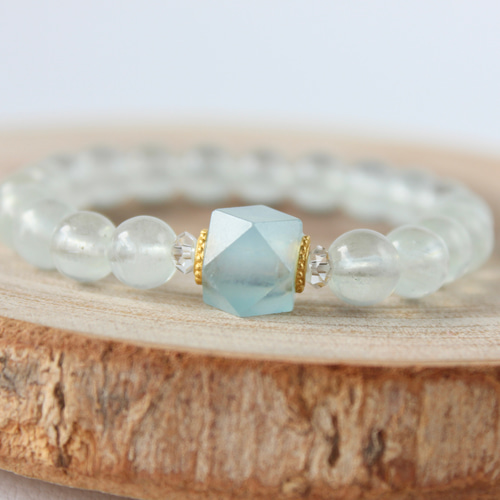 グリーンアクアマリン 8mmとアクアマリン・水晶組み合わせた天然石