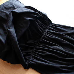 降價*簡約顏色*分層*棉材質*無袖連身裙*黑色 第8張的照片