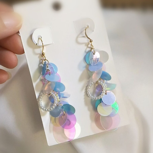夏色のマーメイドスパンコール（ピアス・イヤリング） ピアス（フック 