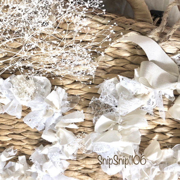 リボンクラウン　かすみ草×ホワイトチュール　ヘアアクセサリー　ヘッドドレス　ニューボーンフォト 1枚目の画像