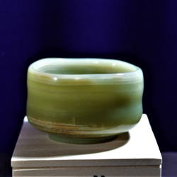 石の器　抹茶茶碗　『盛夏』天然石オニックス　彫刻家による手彫りの作品　花器 2枚目の画像