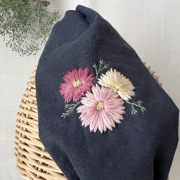 秋に咲く桜＊コスモスの刺繍ヘアターバン・ヘアバンド(ピンク・華やか刺繡)/ハーフリネン 4枚目の画像