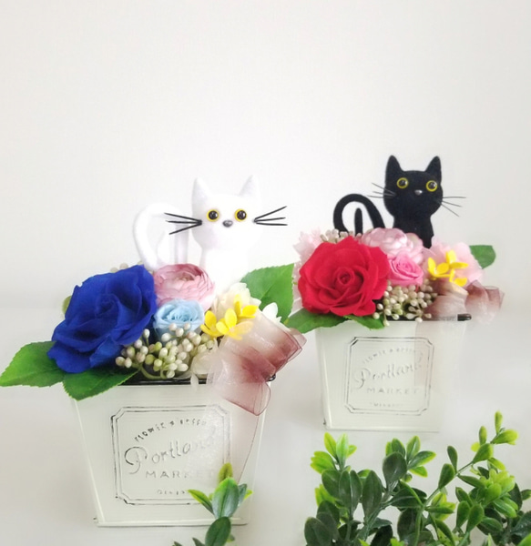 花と猫(レッド系)プリザーブドフラワー／ 猫 母の日 誕生日 フラワーギフト  花  猫好き プレゼント 置物 No.4 8枚目の画像