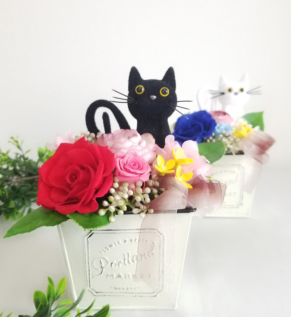 花と猫(レッド系)プリザーブドフラワー／ 猫 母の日 誕生日 フラワーギフト  花  猫好き プレゼント 置物 No.4 9枚目の画像