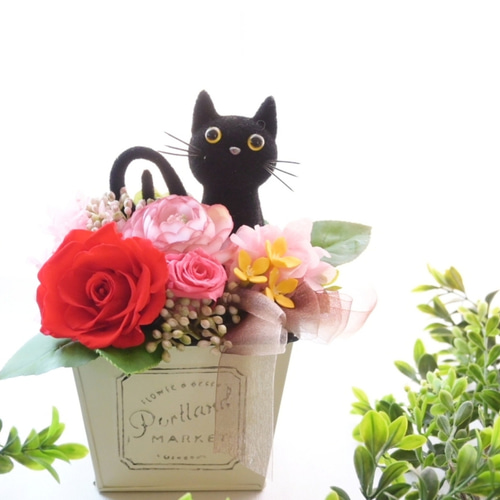 花と猫(レッド系)プリザーブドフラワー／ 猫 母の日 誕生日 フラワー