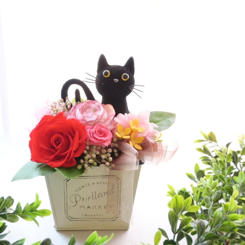花と猫(レッド系)プリザーブドフラワー／ 猫 母の日 誕生日 フラワー