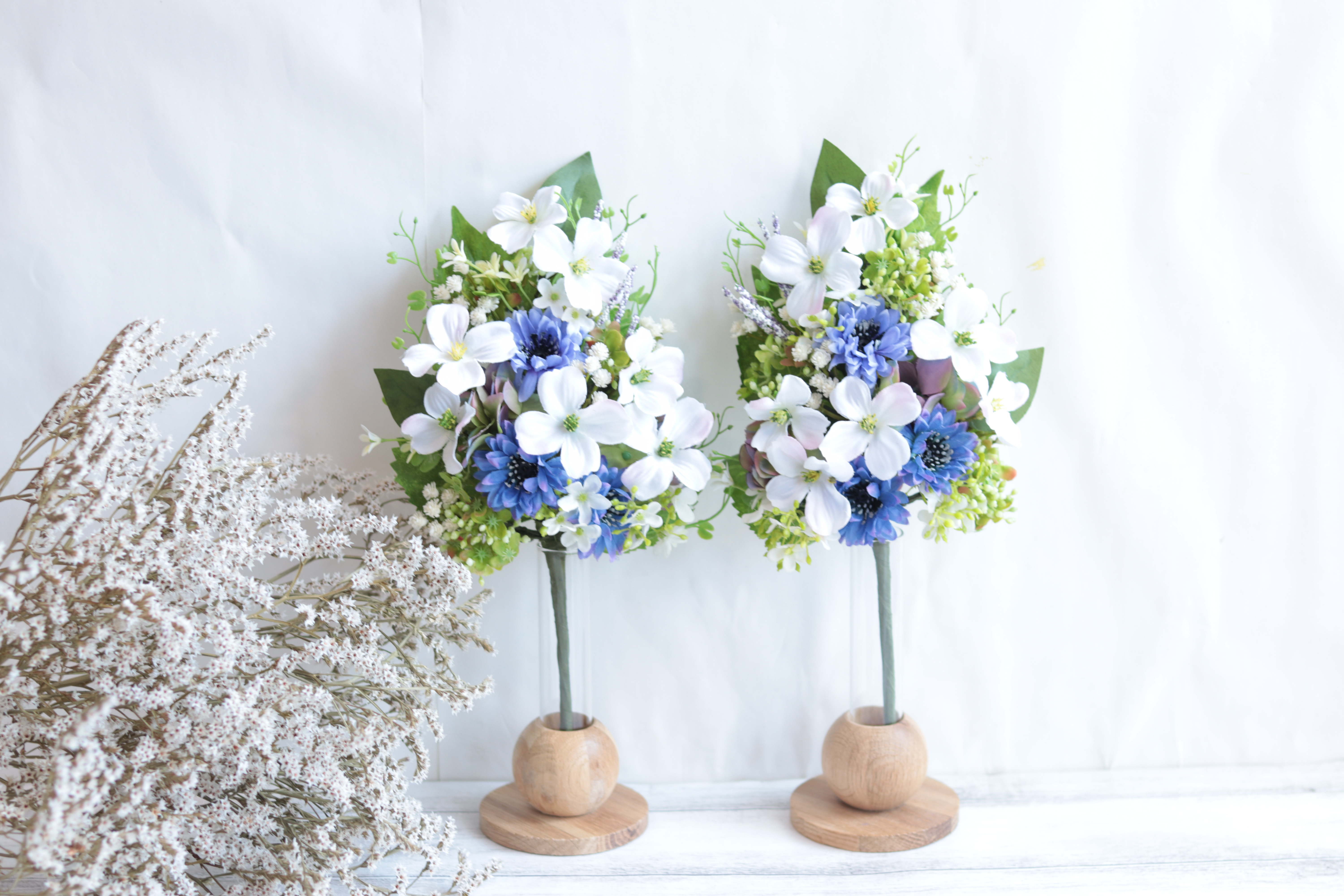 【大切な方に贈る仏花】ハナミズキとヤグルマソウ(一対)※花器無し＊アーティフィシャルフラワー(造花)