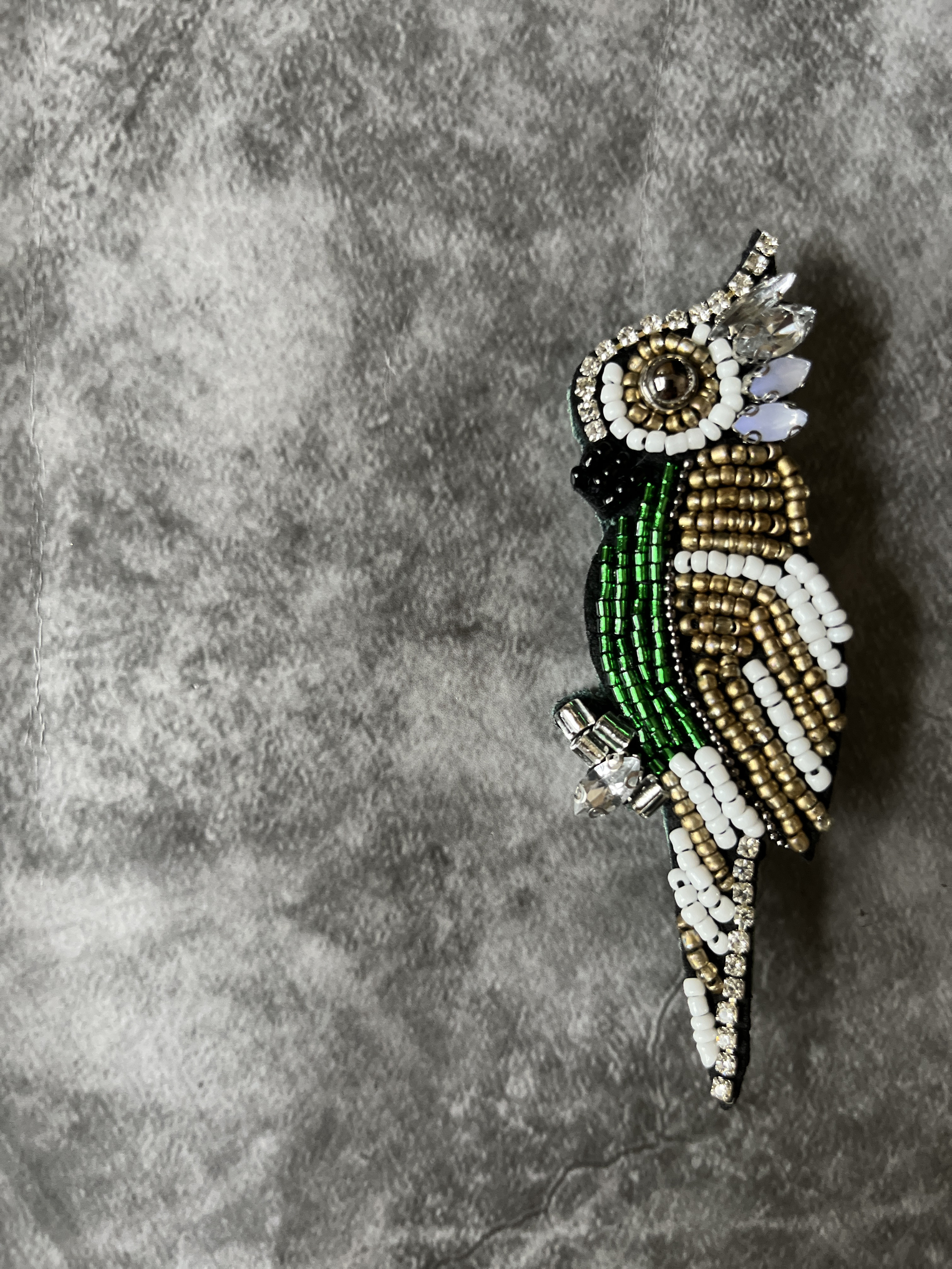 (cicu 444 cicu) アートなビーズ刺繍ブローチ