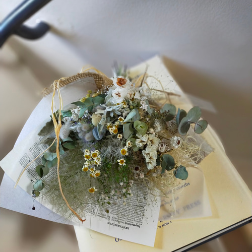 紫陽花とユーカリのグリーンスワッグ、フライングスワッグ、インテリア 季節のグリーンスワッグ | kusakanmuri