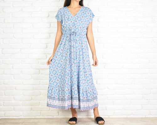 安心/国内発送!!【HOBBS】オシャレ柄☆定番Vネックワンピース 再販 花柄Vネックワンピース ブルー ワンピース bluewaters 通販