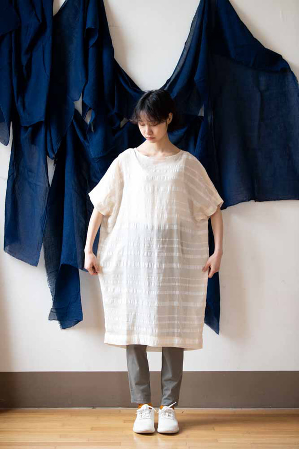 OrganicCotton &Linenボーダー　後ろタックの５分袖ワンピース 4枚目の画像