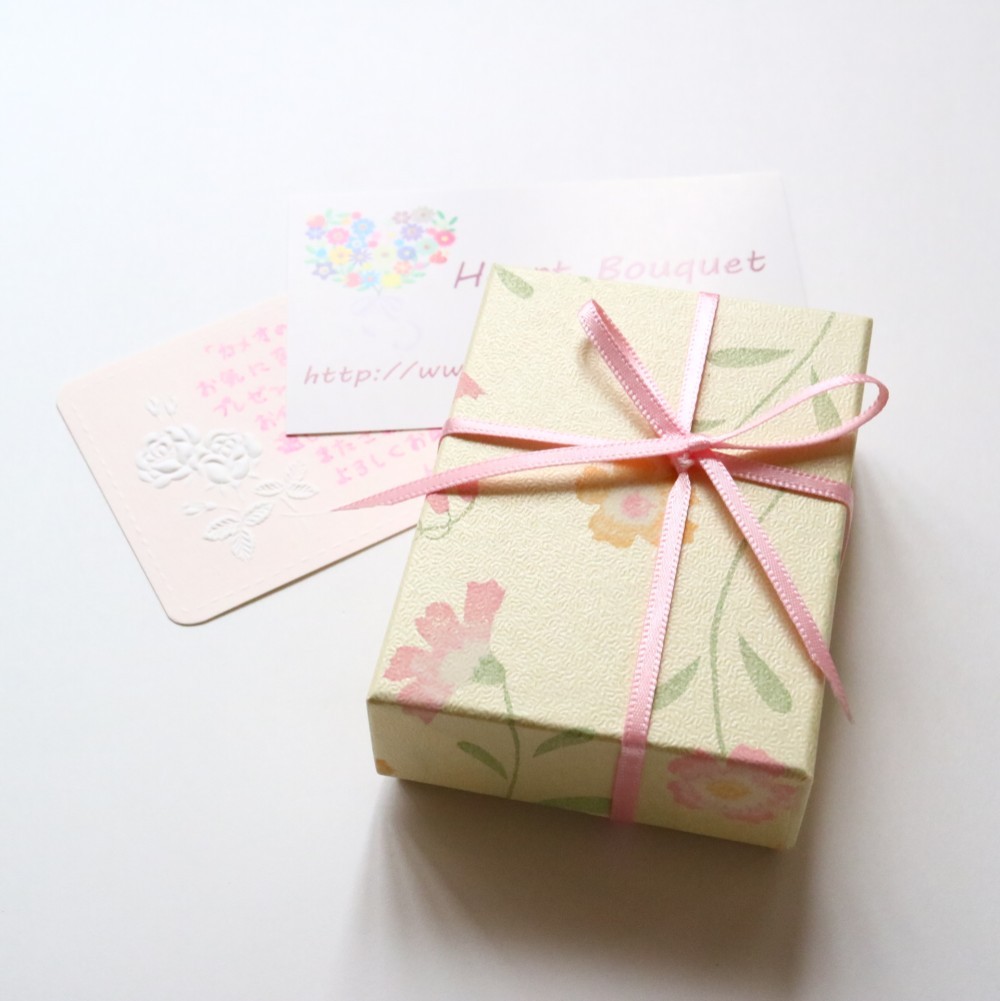 カメオのネックレス　小鳥たち（キャラメルミルクティー）＊チェコビーズ パール 茶 ブラウン ベージュ