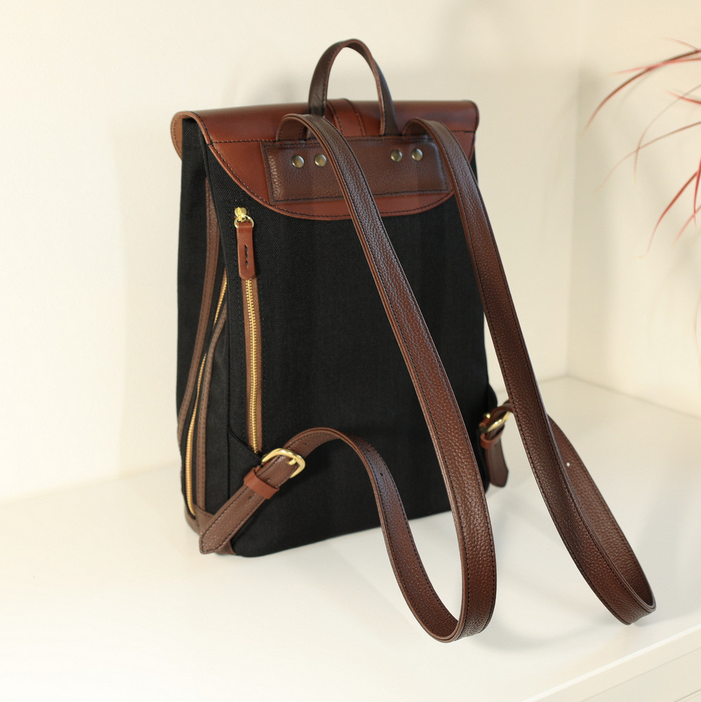 大人のcordura＆レザートリムミニスリムリュック プレミアム NewBlackxBrown NEW!!