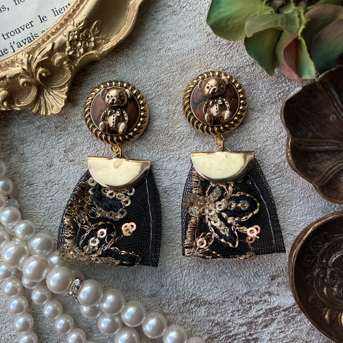 ゴールド×ブラウン×くまちゃんボタン インド刺繍リボン タッセル  