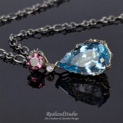 Pear Cut Sky Blue Topaz Solid 14k Solid White Gold Pendant 1枚目の画像
