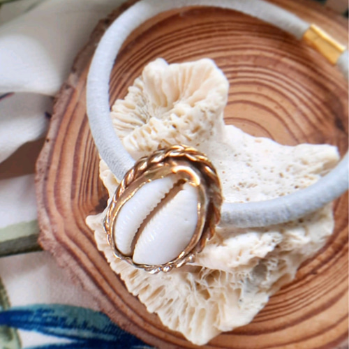 ゴム付け替え可能】Hair jewelry cowrie shell ヘアゴム laulea 通販  