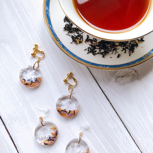 気泡入り紅茶アクセサリー☕︎ ピアス（フック・チェーン） みち草