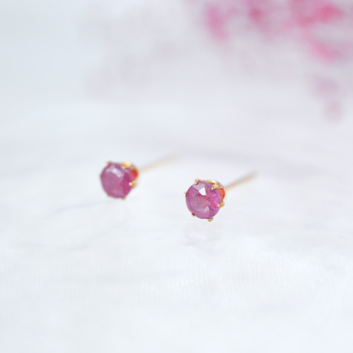 天然石ルビーのシンプルな一粒スタッドピアス】ピンクレッド /4mm