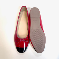Rakuchinpetanko♪ 二色琺瑯合成皮革芭蕾舞鞋 (紅 x 琺瑯黑) 23.5 厘米至 24.5 厘米 第6張的照片