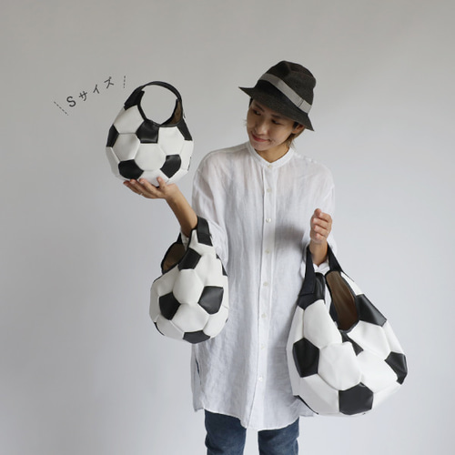 再入荷 ラスト1 Sサイズ 上質シュリンクPUレザー サッカー