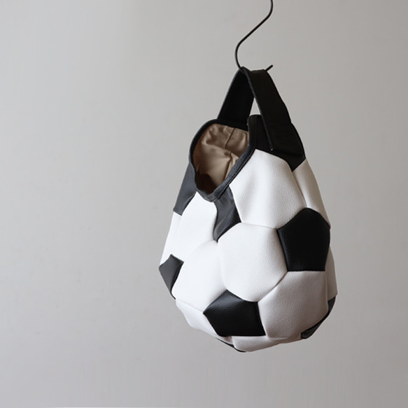 ⁂ラスト1　母の日ＳＡＬＥ　Sサイズ　上質シュリンクPUレザー　サッカー　ボール　バッグ　手持ちハンド鞄Z26S 9枚目の画像
