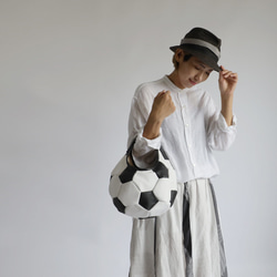 ＊ラスト２　母の日ＳＡＬＥ　Mサイズ　上質シュリンクPUレザー　サッカー ボール　手持ち肩掛け　ハンド バッグZ26M 9枚目の画像
