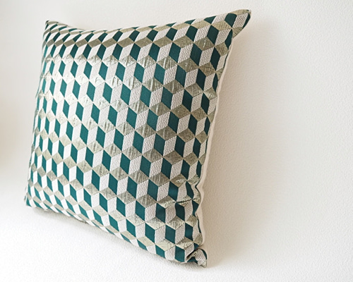 208f4e4f1640bac9bf1b087ab0b59a