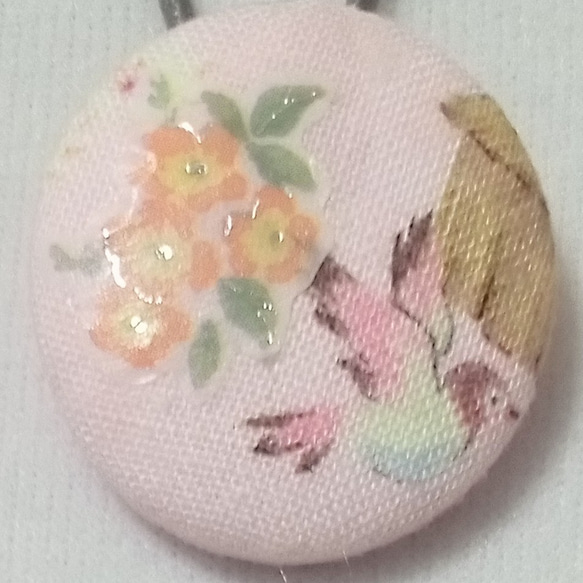 ハンドメイド くるみボタン ヘアゴム かわいい キュート お花 鳥 ピンク 2枚目の画像
