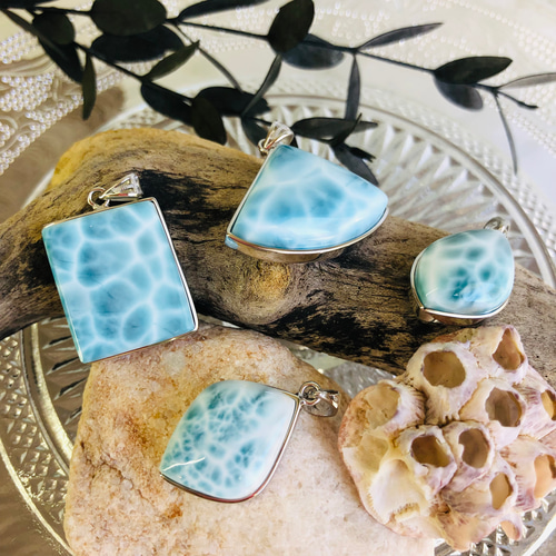 高品質】ラリマーペンダントトップ4 ペンダントトップ 円と縁 by