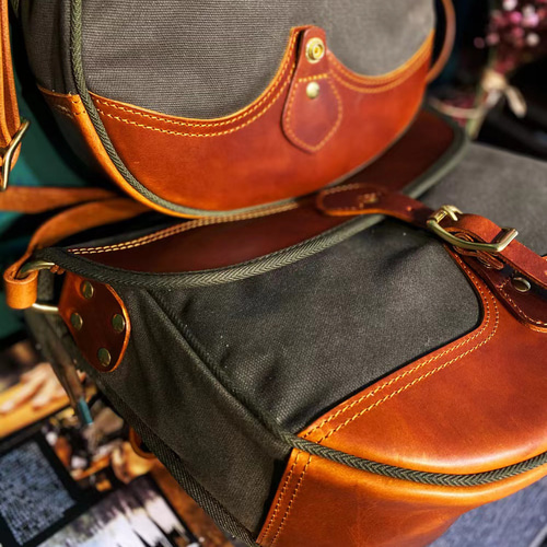 感謝 SALE】本革×帆布 ショルダーバッグ メンズ 大容量 斜めがけ