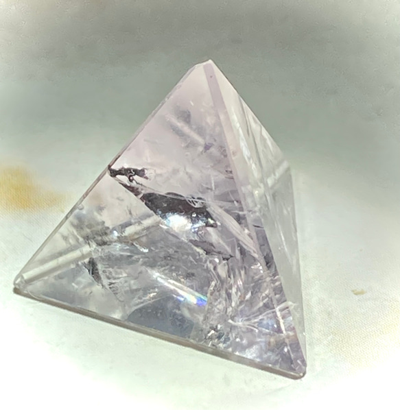 レア　高品質　アメジスト　瑪瑙　ドーム　三角　ピラミッド 大宇宙との融合✨】レインボー アメジスト トライアングラー