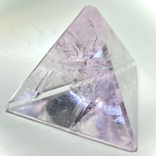 大宇宙との融合✨】レインボー アメジスト トライアングラー