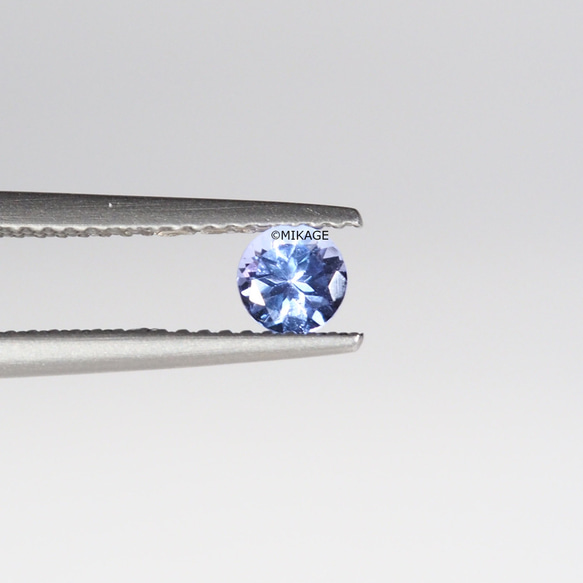 天然石タンザナイトのルースストーン (Tanzanite Loose Stone) 2枚目の画像