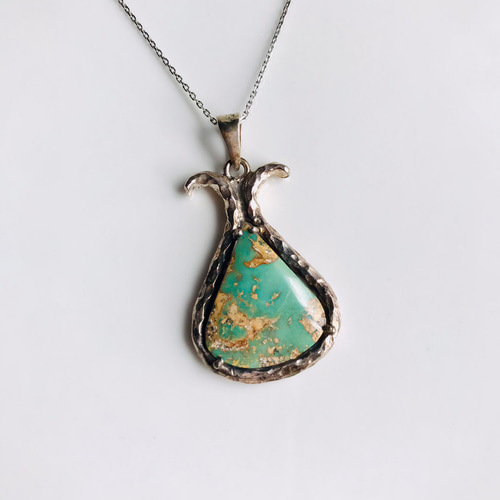 セール！天然ターコイズ ペンダントトップ たーこいずぐりーん しずく