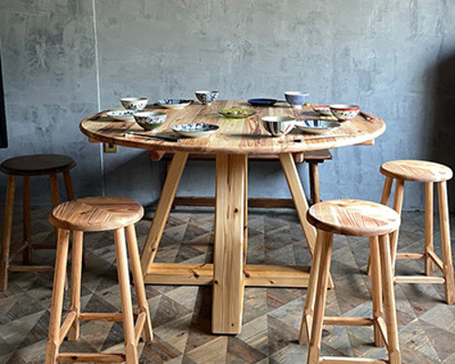 癒されるダイニングテーブル】直径120cm 台形十字脚 円テーブル 無垢材