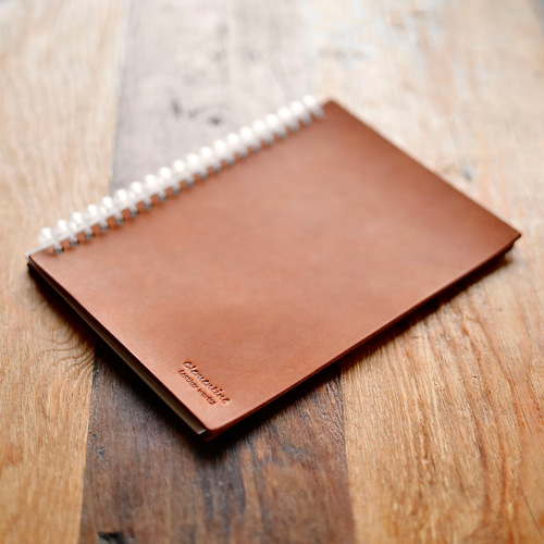 名入れ リングレザーノート（A5） ブラウン （ルーズリーフタイプ