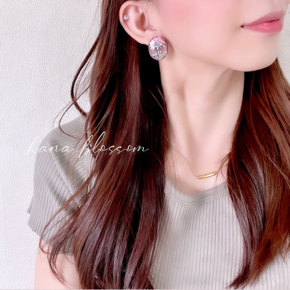 glass oval firework black sheer Earrings 8枚目の画像