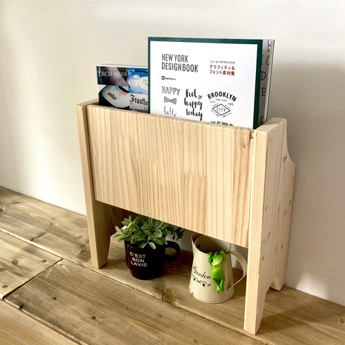 アンティーク木製ダークブラウンマガジンラック 卓上 本棚 マガジンラック 木製 アンティーク風 絵本棚 タブレット収納