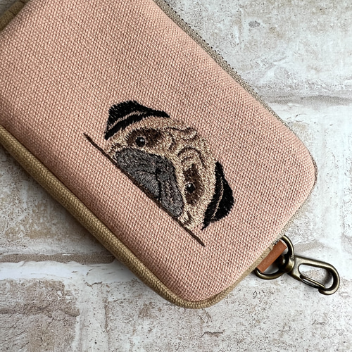 あご乗せパグさん❤︎刺繍 ミニポーチ コインケース 小銭入れ