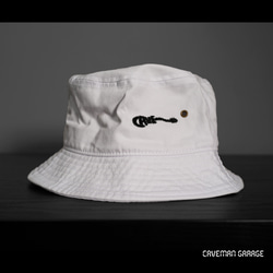 レトロなギターロゴが入ったバケット ハット ※大人気の大人カジュアル