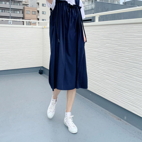 新作再販】大人かわいい 紐付きギャザー サロペット ワンピース