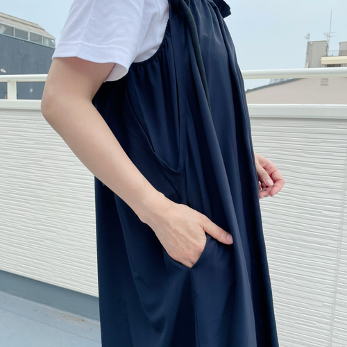 新作再販】大人かわいい 紐付きギャザー サロペット ワンピース