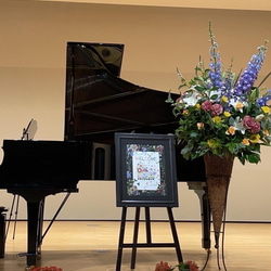 ピアノ発表会、ピアノ教室ウェルカム押し花フレーム、日時やお教室名の文字入れも 11枚目の画像