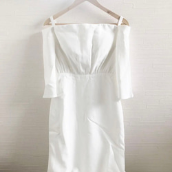 ウェディングドレス 白 ナチュラル シンプル マーメイドライン ブライダル 4枚目の画像
