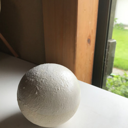 球のオブジェ　white 1枚目の画像