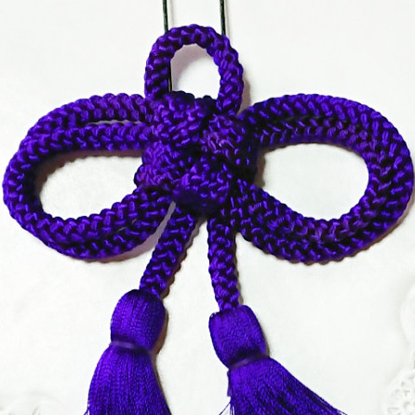 幸せ髪飾り・結び飾り・叶結び・紐飾り・飾り結び・ヘアアクセサリー・江戸紐・紫色・ユーピン・ 1枚目の画像