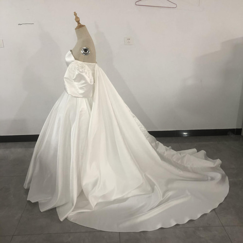 可愛い パーティードレス オフホワイト ベアトップ 取り外し袖 ベア  