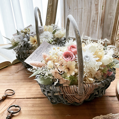 再販♡【送料無料】シャビーグレーのフラワーバスケット (くすみピンク